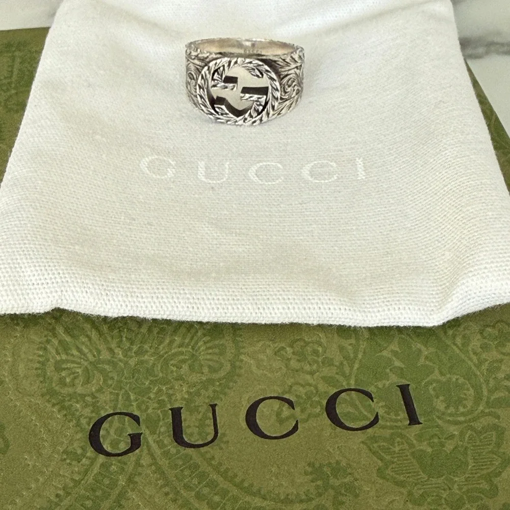 Gucci Interlocking G Arabesque Engraved Sterling Silver Ring Size 21 Ag 925